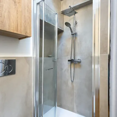 Hostdomus - G10 Apartment *