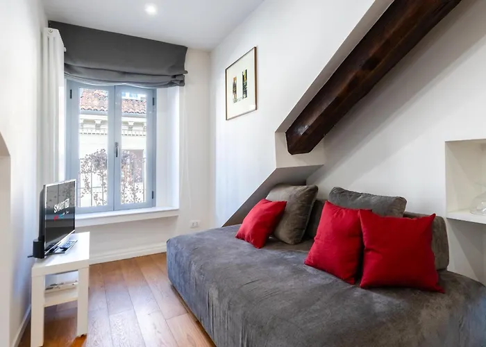 Hostdomus - G10 Torino